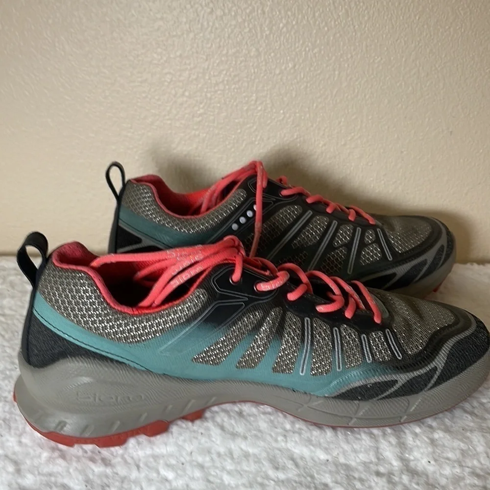 Ecco Biom Sneakers Size 37